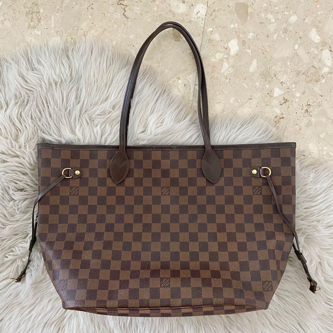 LV Neverfull MM black bag M45685, Luxury, Bags & Wallets on Carousell