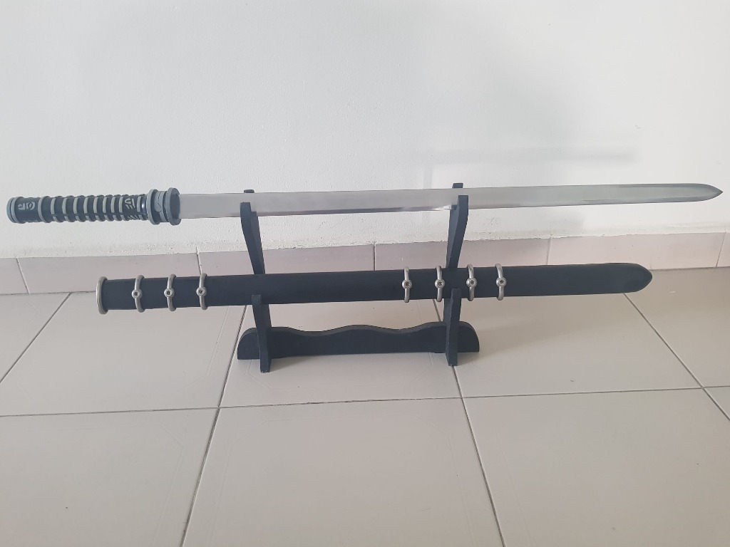 Blade - Sword of the Daywalker Replica, Hobbies & Toys, Toys & Games on Carousell | BLADE ブレイド SWORD OF THE DAYWALKER １/１サイズ | アメコミ | ホットトイズ