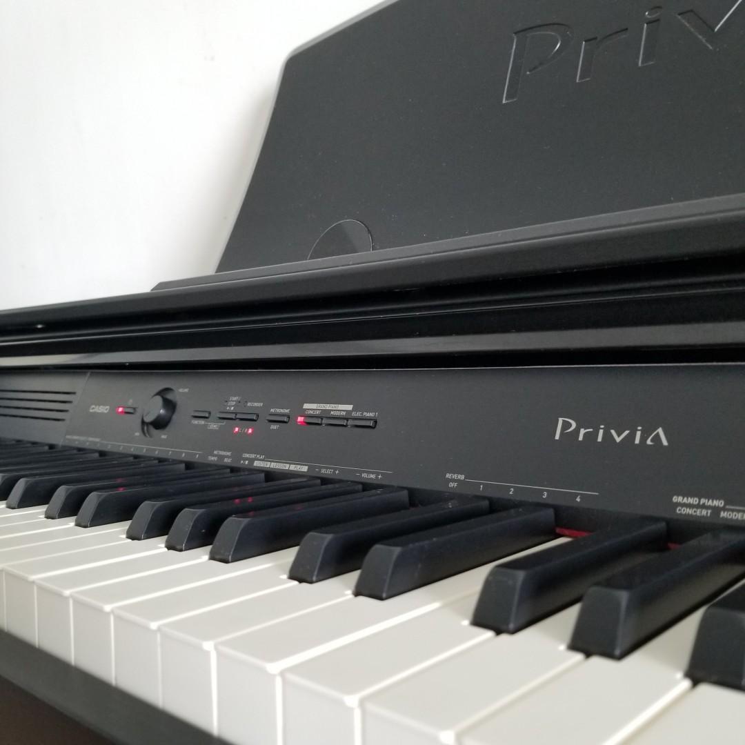 Casio Privia PX760 including adjustable height stool with storage, 興趣及