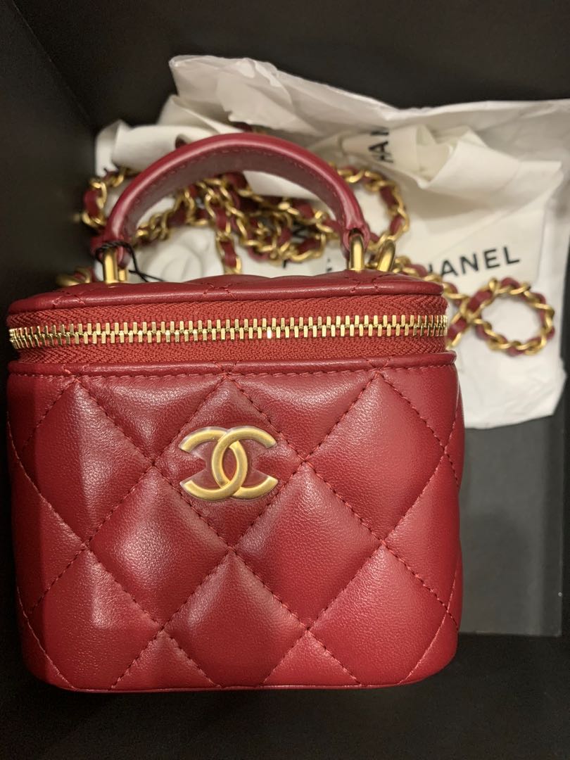 CHANEL Lambskin Quilted Top Handle Mini Vanity Case With Chain Burgundy,  Luxury, Bags & Wallets on Carousell