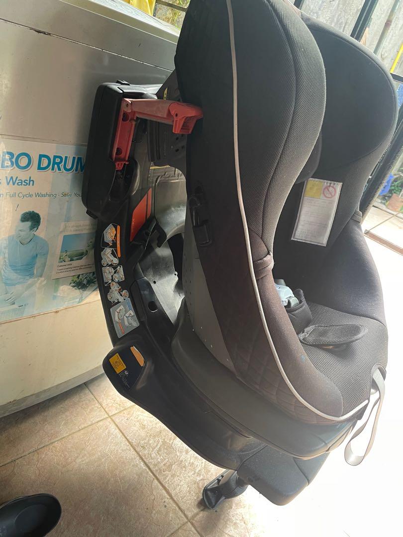 Combi Car Seats (Category: Car Seats) located in Bulacan. Submitted by basyaaa (Listing ID 1158501434, Image 2). Description: Combi Japan Baby Car Seat for sale for only 900 Reclinable, rotating 360 degrees, and adjustable. For 0-18kg kids. Pick up at our place at Sampaloc, Meycauayan, Bulacan or lalamove (sedan) shouldered by buyer. Issue: some paint splatter. All functional. Already cleaned and dried. RFS: upgrading to a bigger car seat..