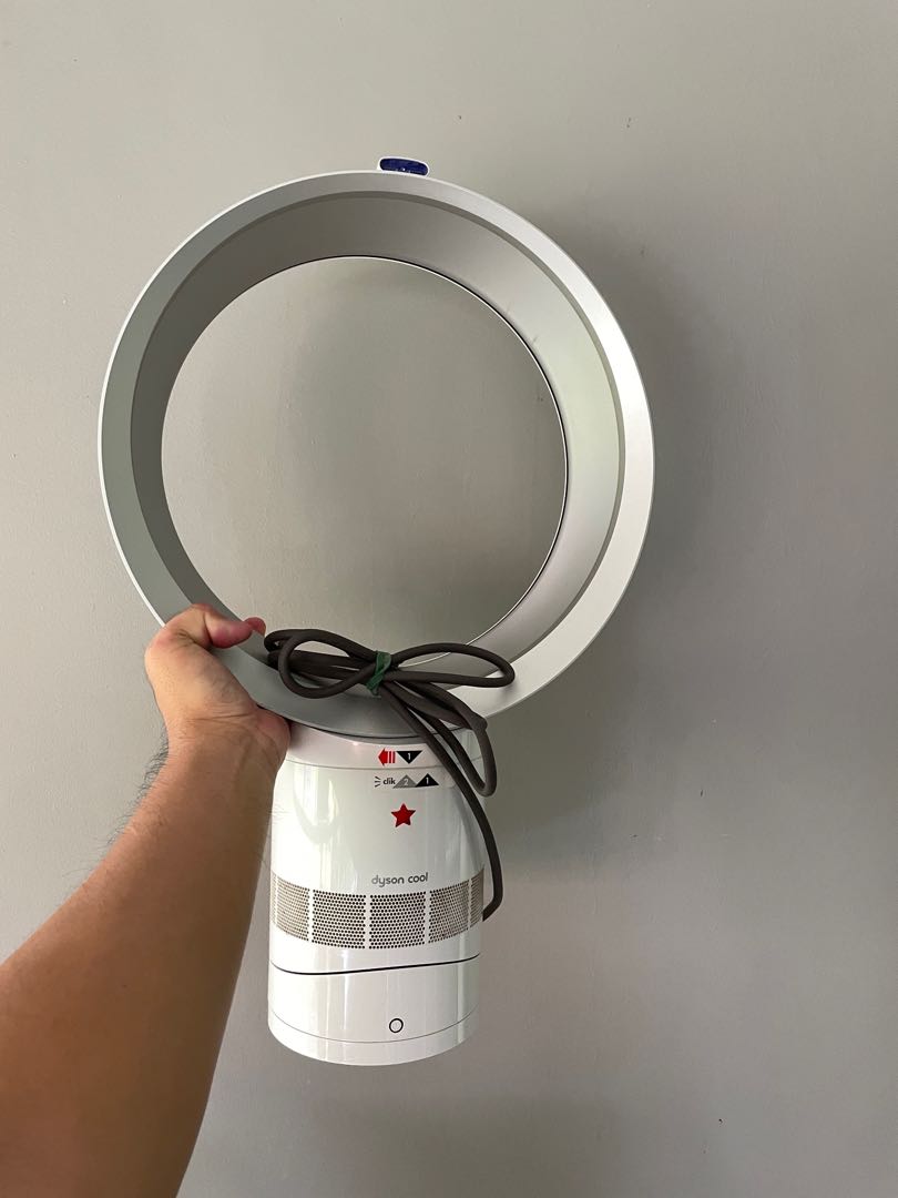 Dyson table top fan, Furniture & Home Living, Lighting & Fans, Fans on