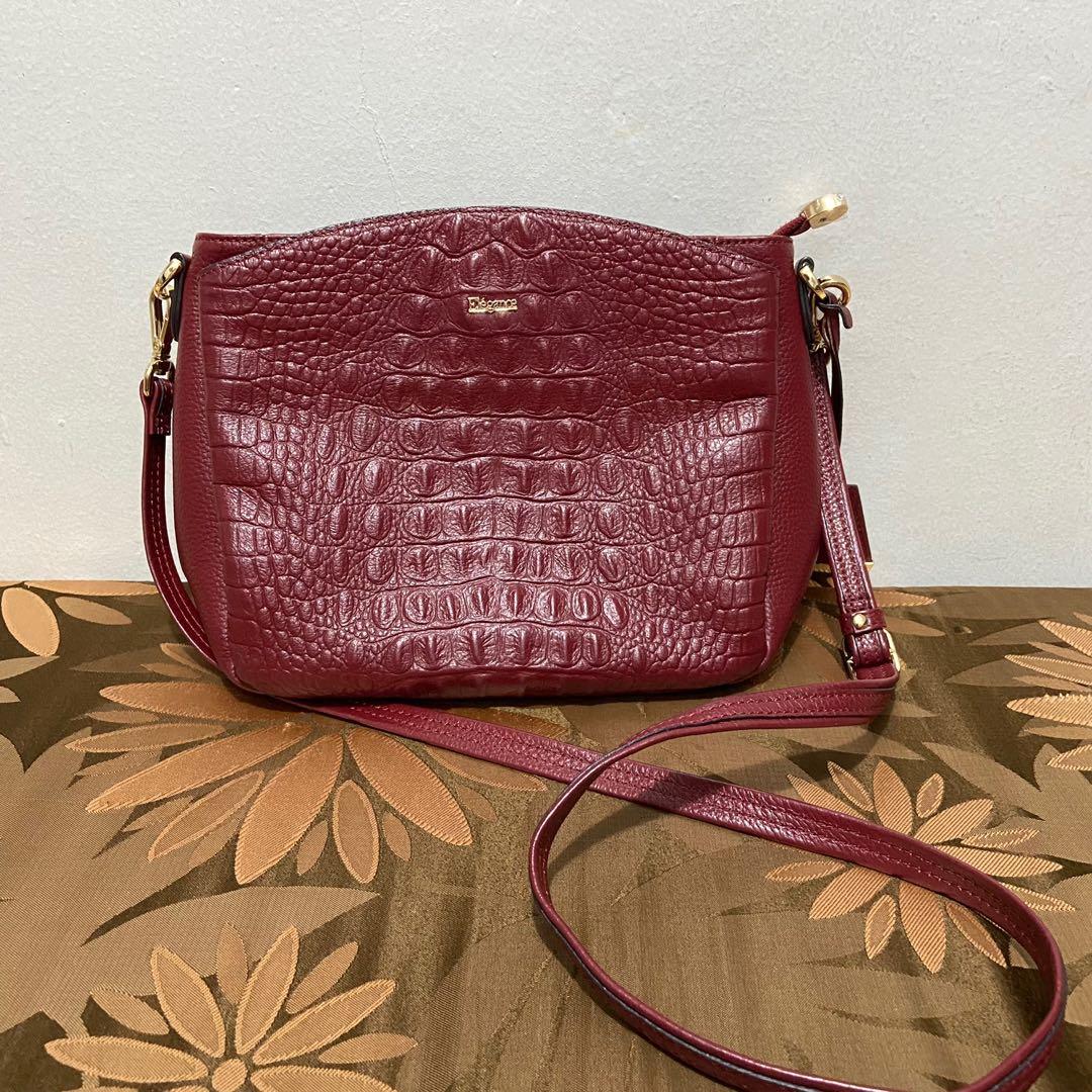 Crocodile Brand Bag, Women's Fashion, Bags & Wallets, Cross-body Bags on  Carousell