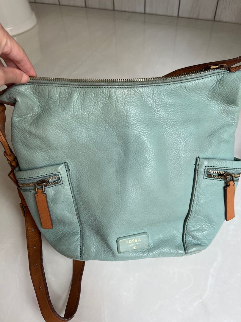 FOSSIL Leather bag, Women's Fashion 