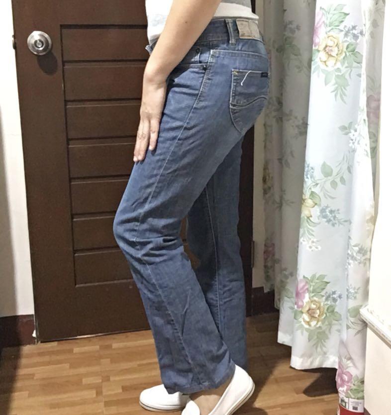 Lee pipes jeans, size 30, low waist 