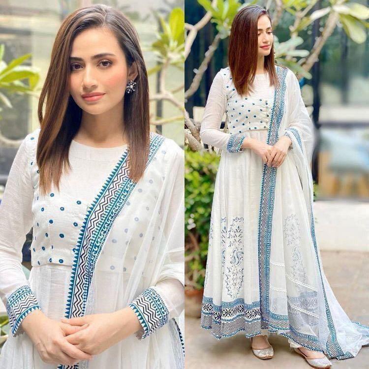 Long Dress with Dupatta, Women's Fashion, Coats, Jackets and Outerwear on  Carousell
