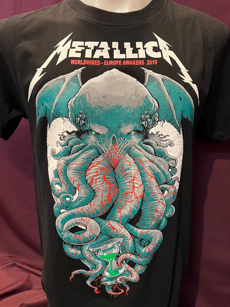 Musling eftermiddag kommando Metallica worldwired Europe awakens 2019 tours rock t shirt, Men's Fashion,  Tops & Sets, Tshirts & Polo Shirts on Carousell