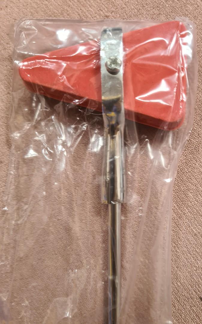 Neuro Reflex Hammer (Category: Medical Supplies & Tools) located in Cainta. Submitted by mama.sells (Listing ID 1158377450, Image 3). Description: brand new/ still in its original plastic and packaging avialable - 2 pcs at p250 per pc RFS - double order.