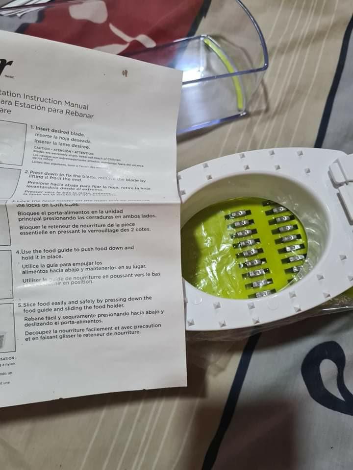 Oster Slicing and Grating Station (Category: Other Kitchenware & Tableware) located in Taguig. Submitted by misskweezy (Listing ID 1158388267, Image 3). Description: used once. like new 5 interchangeable blades MOP: BPI, Gcash, Security Bank, BDO ❌ joy bidders, free sf or low ballers PIOG.