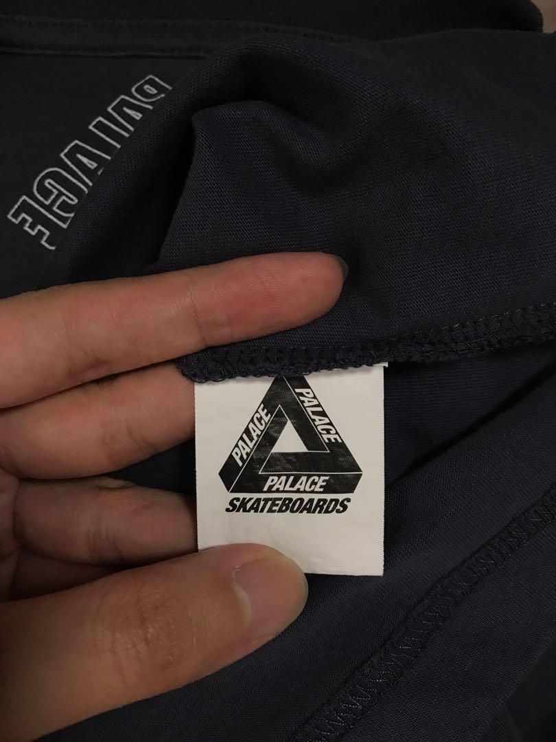 Palace tri deals gaine tee
