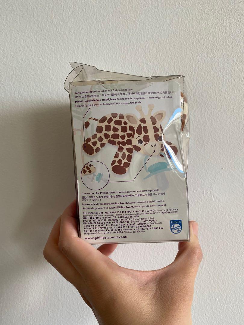 Philips Avent Snuggle Giraffe, Babies & Kids, Nursing & Feeding, Soothers & Pacifiers on Carousell