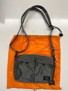 （分類：）位於 。 由 176_h 提交（商品編號 1158399228，圖片 1）。簡介： 。