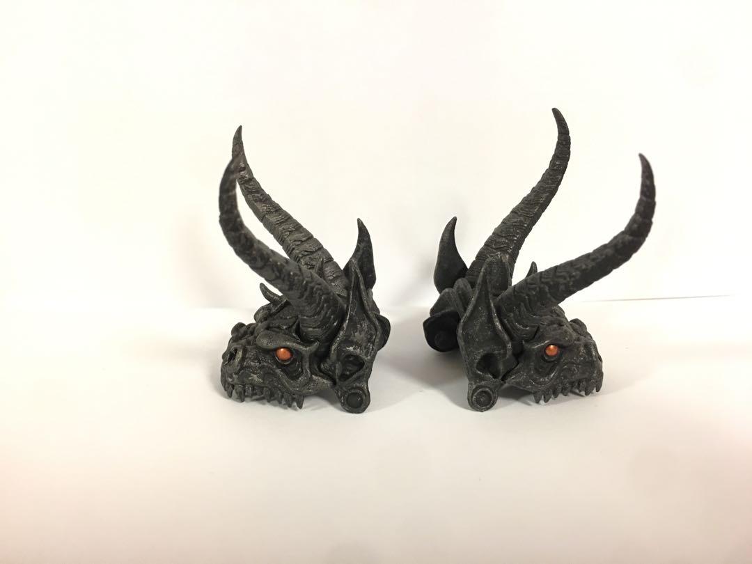 Four Horsemen Mythic Legions 神話軍團arethyr 炎魔肩甲 興趣及遊戲 玩具 遊戲類 Carousell