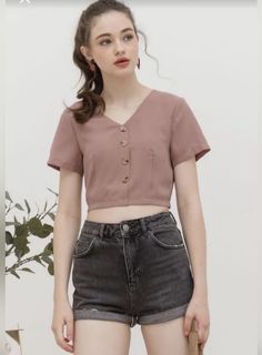 (Category: ) located in . Submitted by shopspreeeee (Listing ID 1158380824, Image 1). Description: .