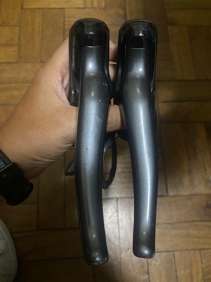 Shimano Claris R2000 w/ bnew cable actuated hydraulic disc brake