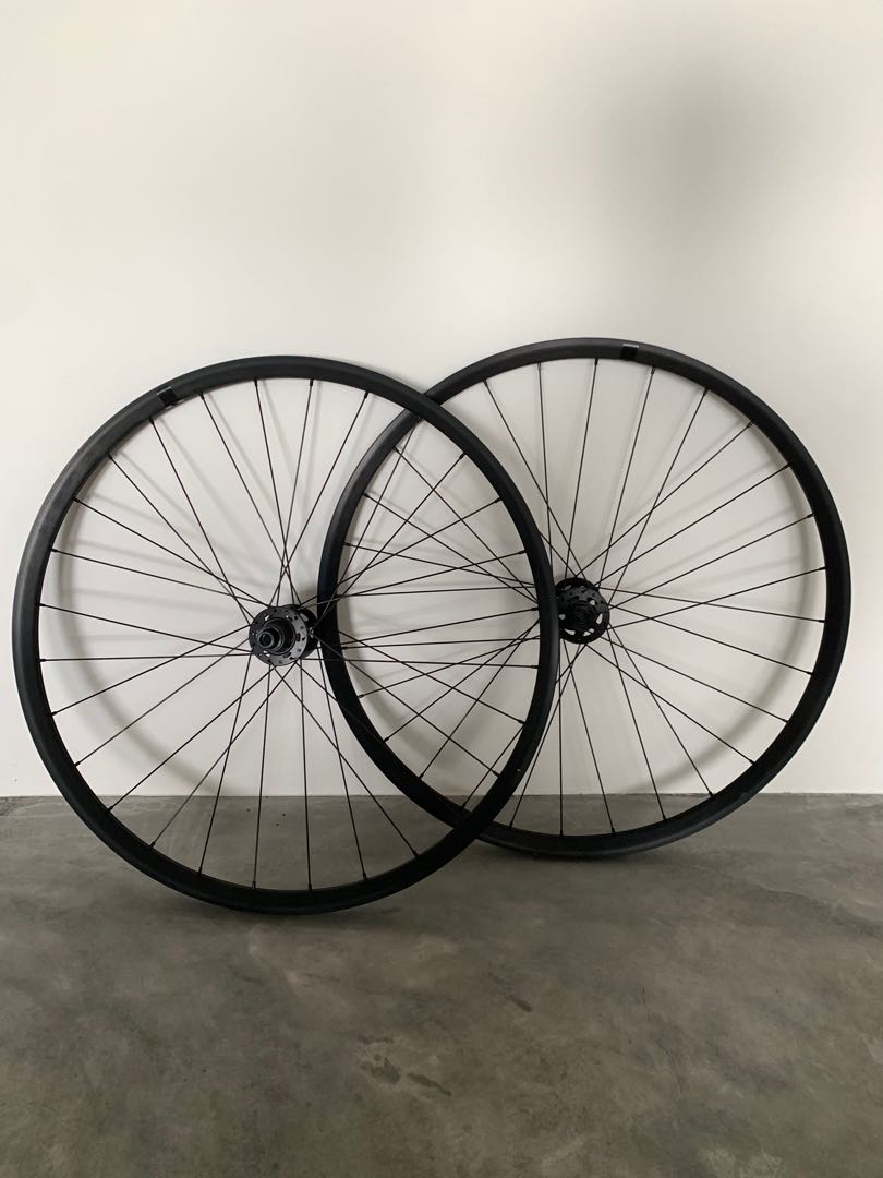 Roval 29 hookless store alloy