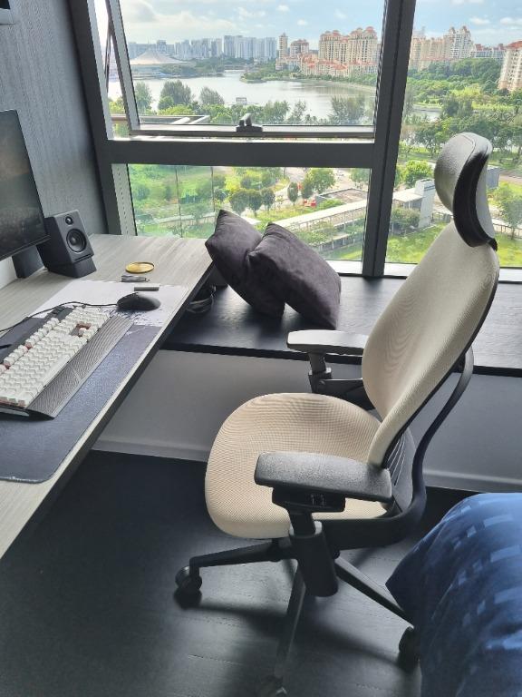 Steelcase Leap 2 with headrest(from steelcase), Furniture & Home Living