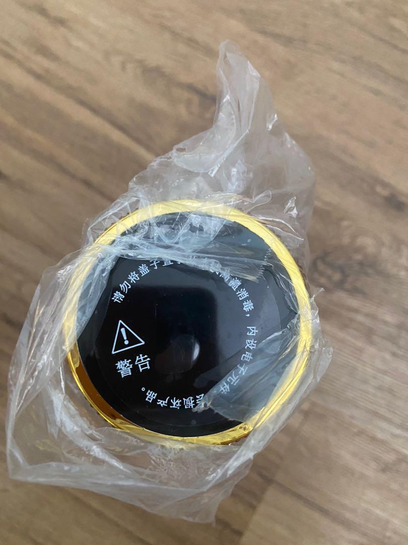 temperature checking bottle (Category: Everything Else) located in Singapore. Submitted by stuffffff (Listing ID 1158413982, Image 3). Description: to check temperature of water inside the bottle sequins of Minnie mouse.