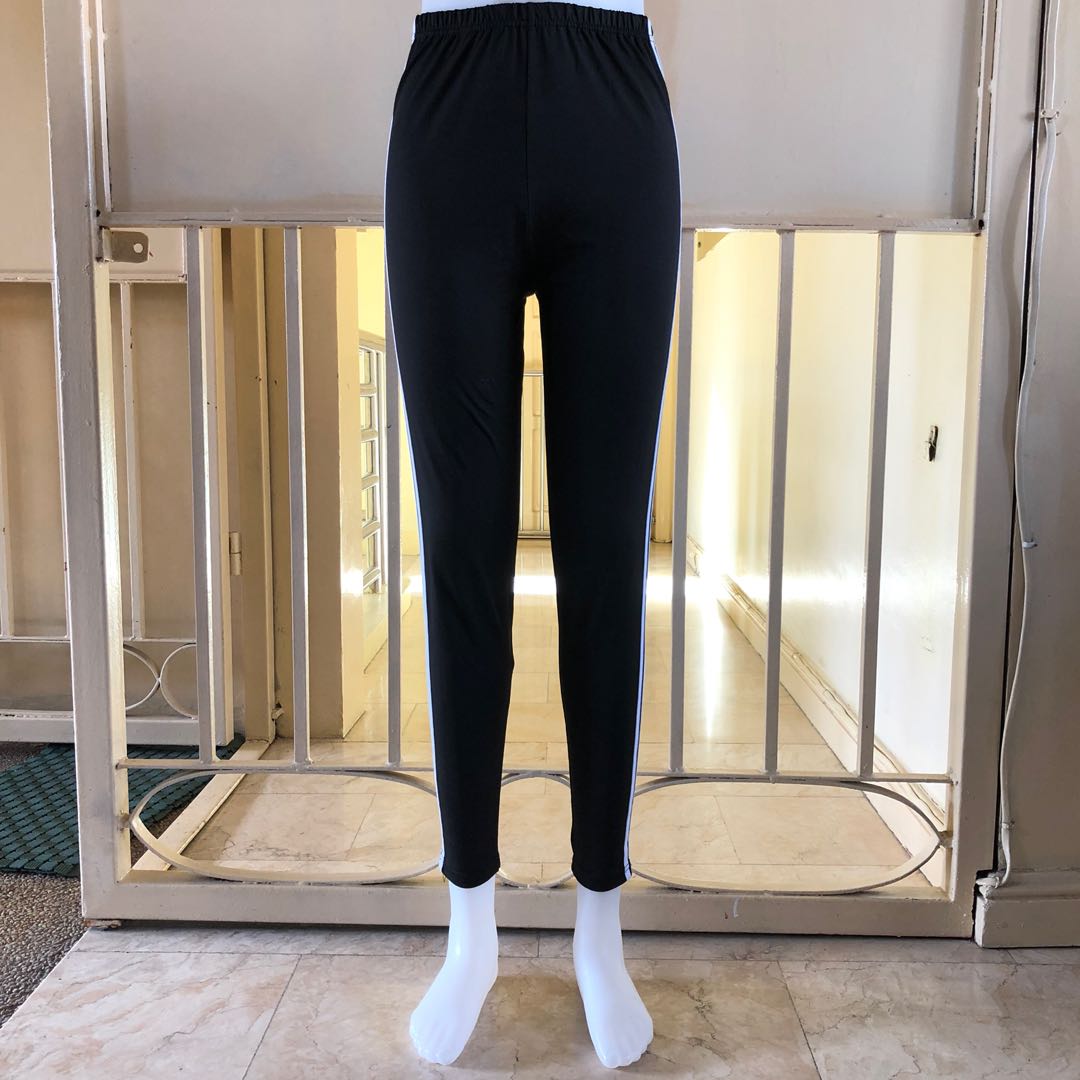 Two Stripes Classic Leggings for Women, Women's Fashion, Activewear on  Carousell