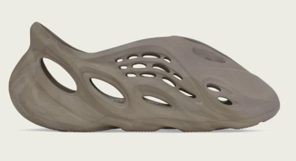 US 6 Yeezy Foam Runner Stone Sage Men s Fashion Footwear