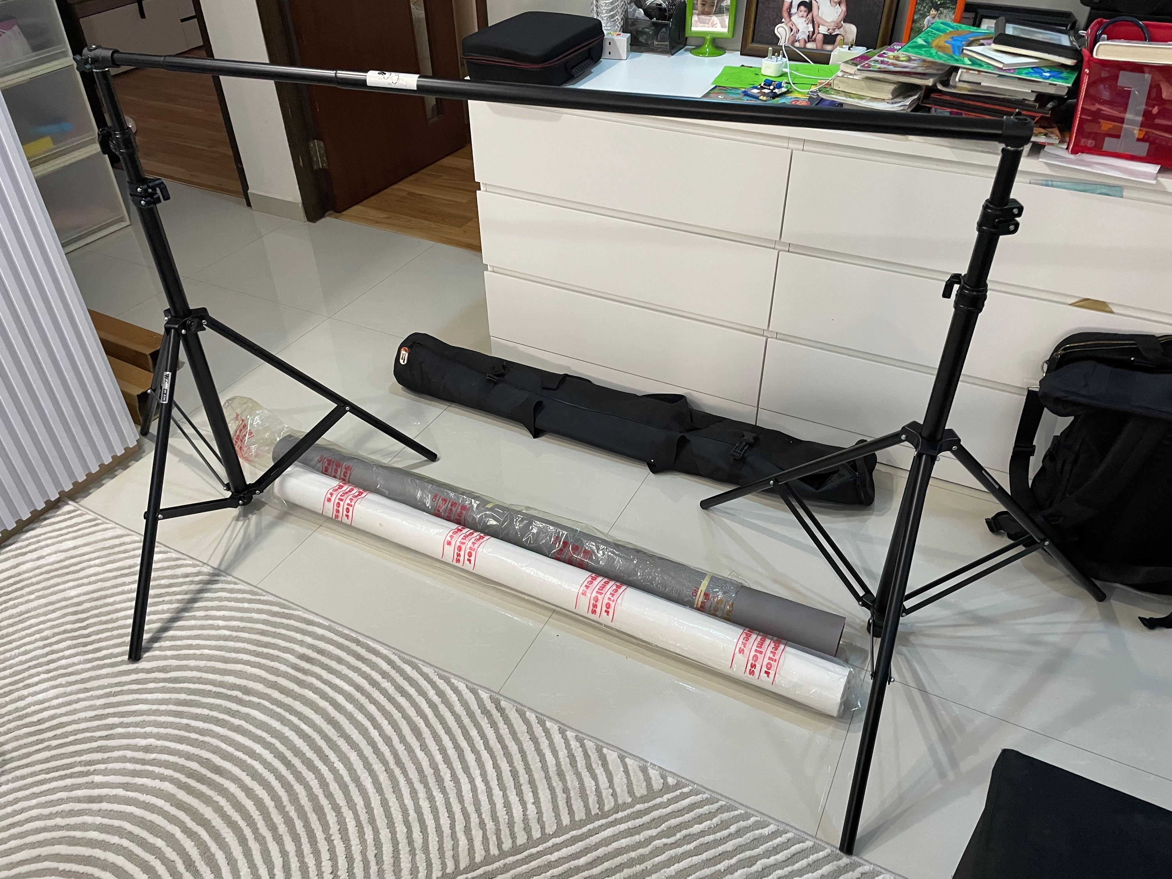 Used Backdrop Stand Used backdrop stand with backdrop paper, Photography, Photography ...