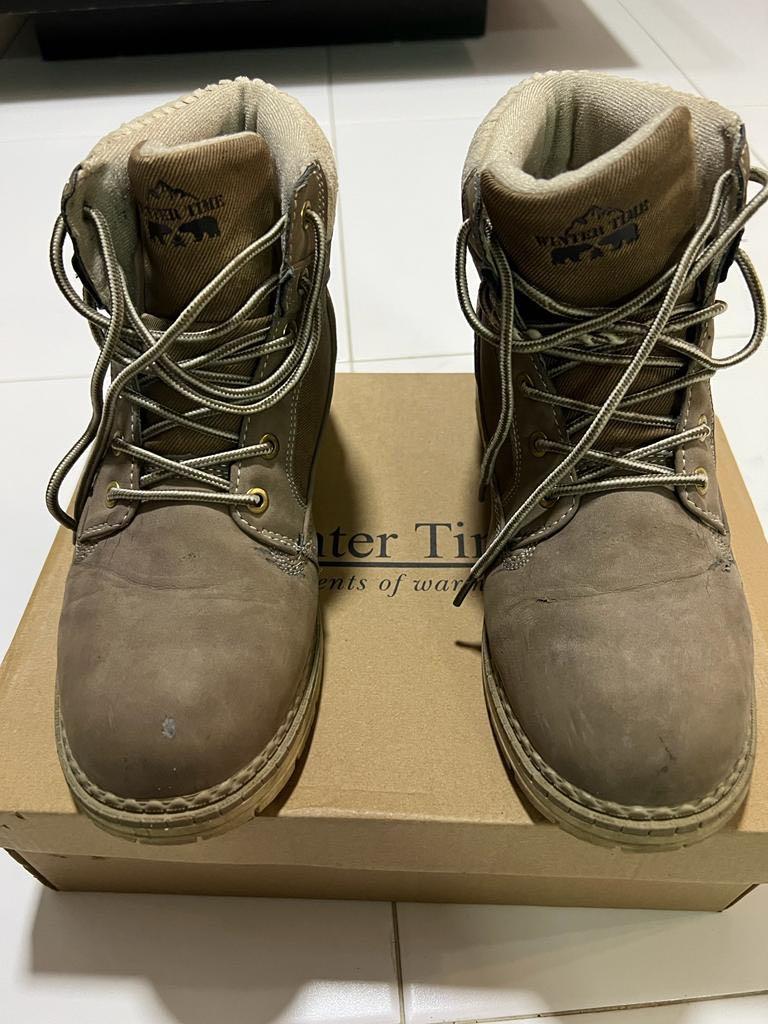 Winter time boots sale