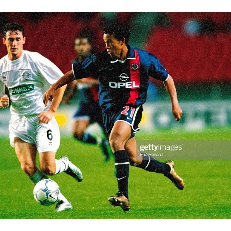01 02 RONALDINHO PSG HOME JERSEY THAI REP Men s Fashion Tops