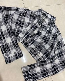 (Category: ) located in . Submitted by de_shopify (Listing ID 1161676873, Image 1). Description: .