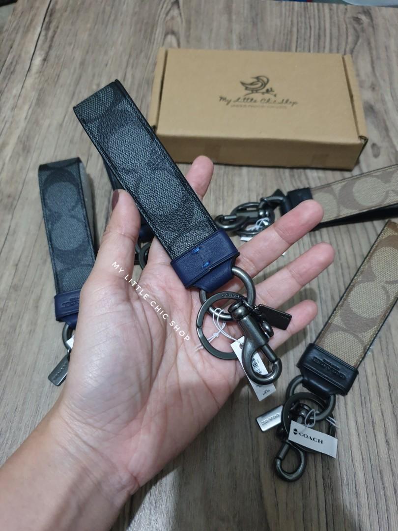 UTHENTIC COACH LARGE LOOP KEY FOB IN SIGNATURE CANVAS BLACKGREY｜TikTok  Search