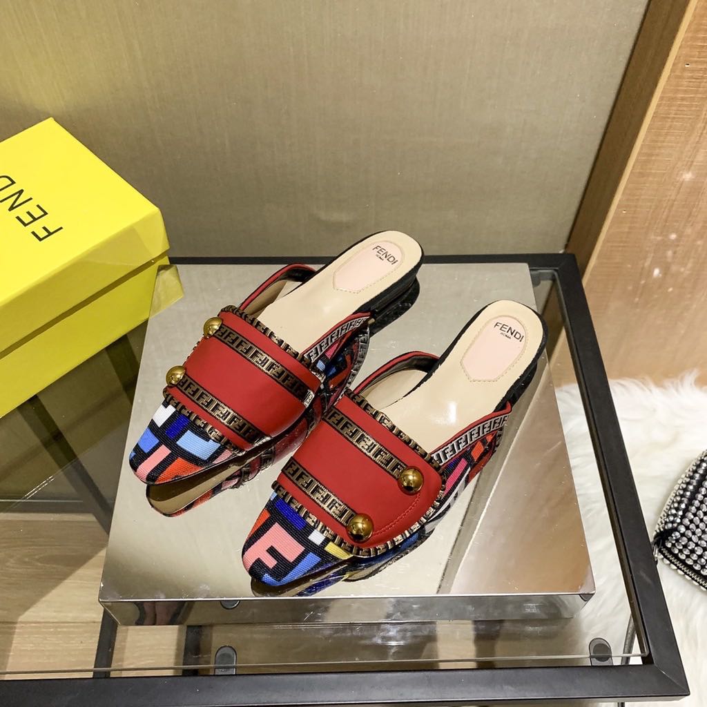 Fendi mules slipper sandals preorder