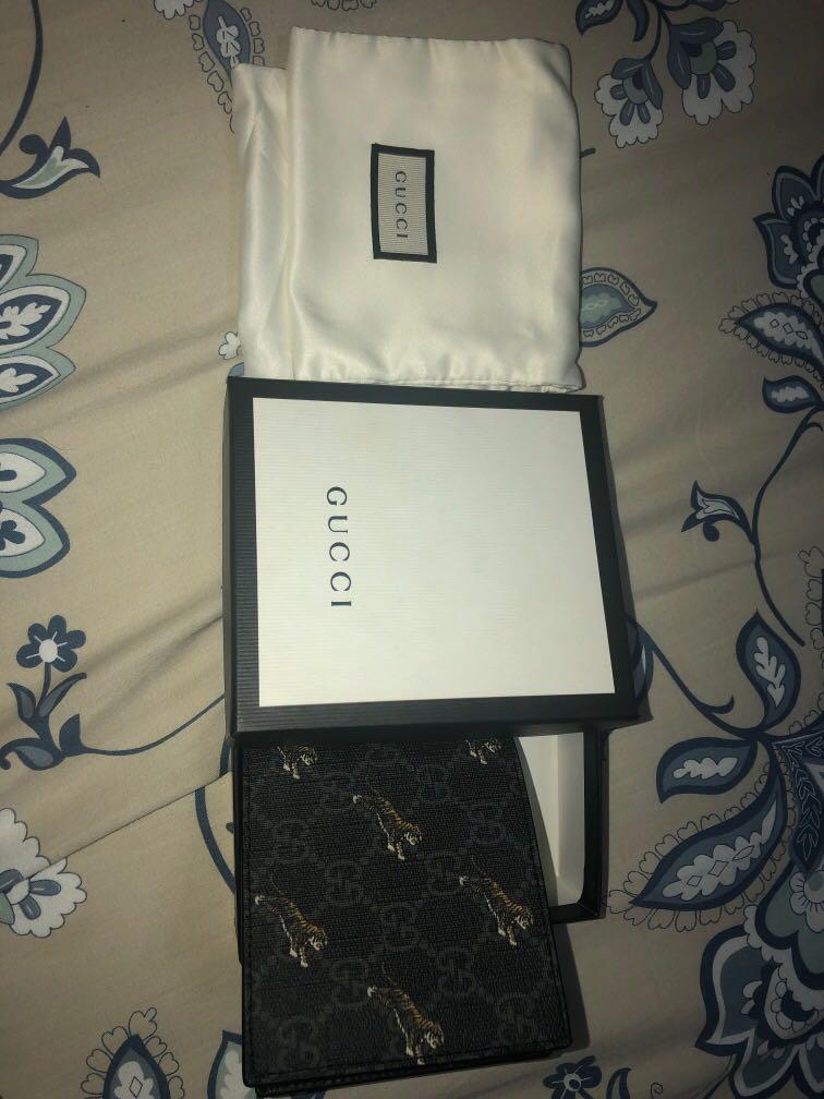 GUCCI GG WALLET WITH TIGER PRINT — LSC INC