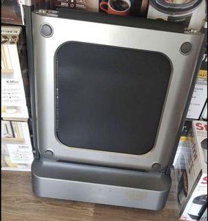 IQ slim treadmill