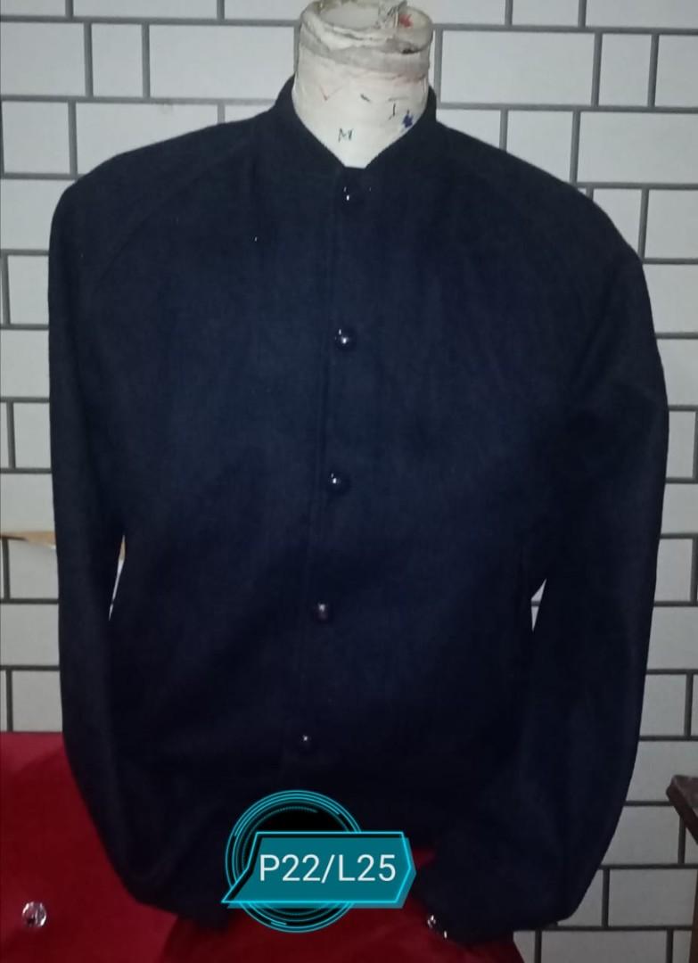 Jacket gap (Category: Coats, Jackets and Outerwear) located in Machang. Submitted by aahbundle (Listing ID 1161741807, Image 2). Description: .