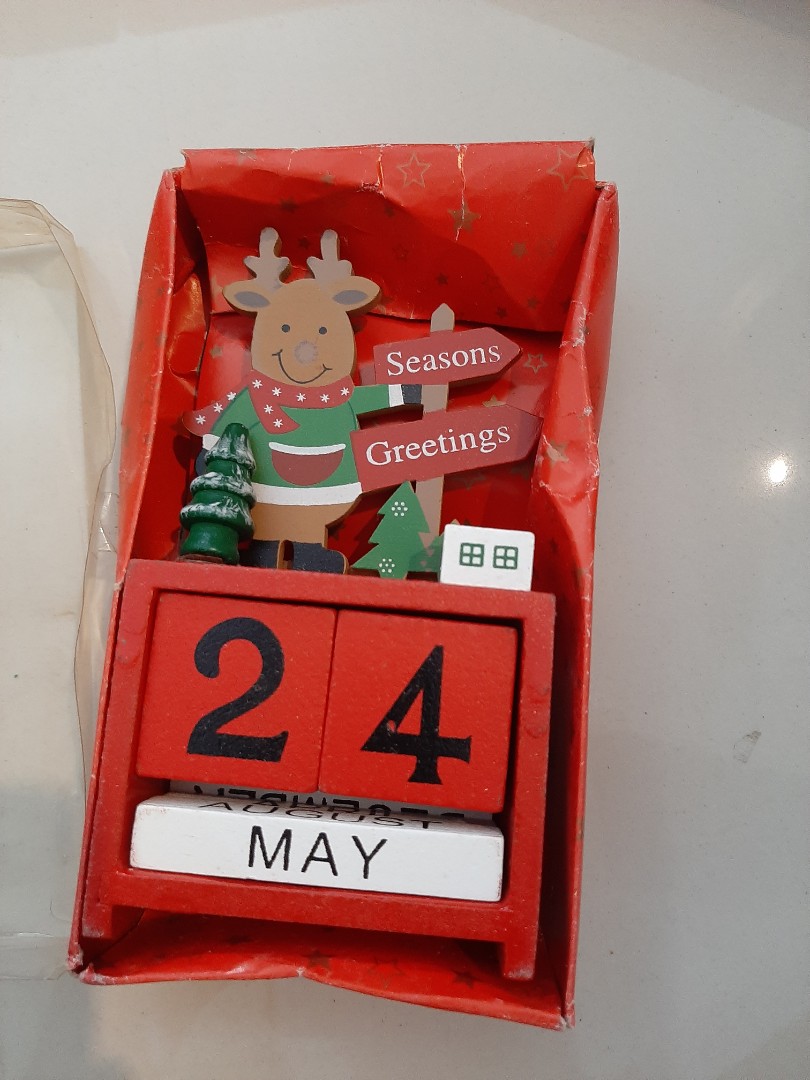 Kalender kayu, Toys & Collectibles, Lainnya di Carousell