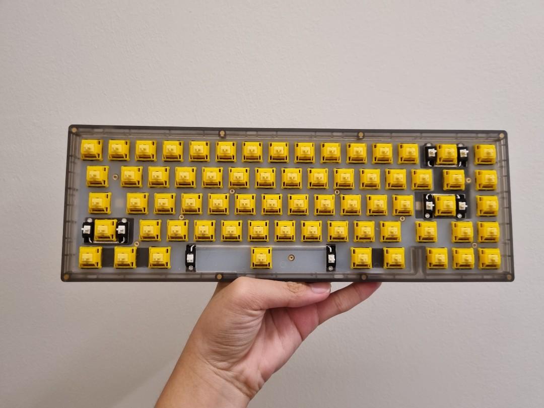 Kbd67 Lite R2 Fully modded budget premium hotswappable custom 65% ...
