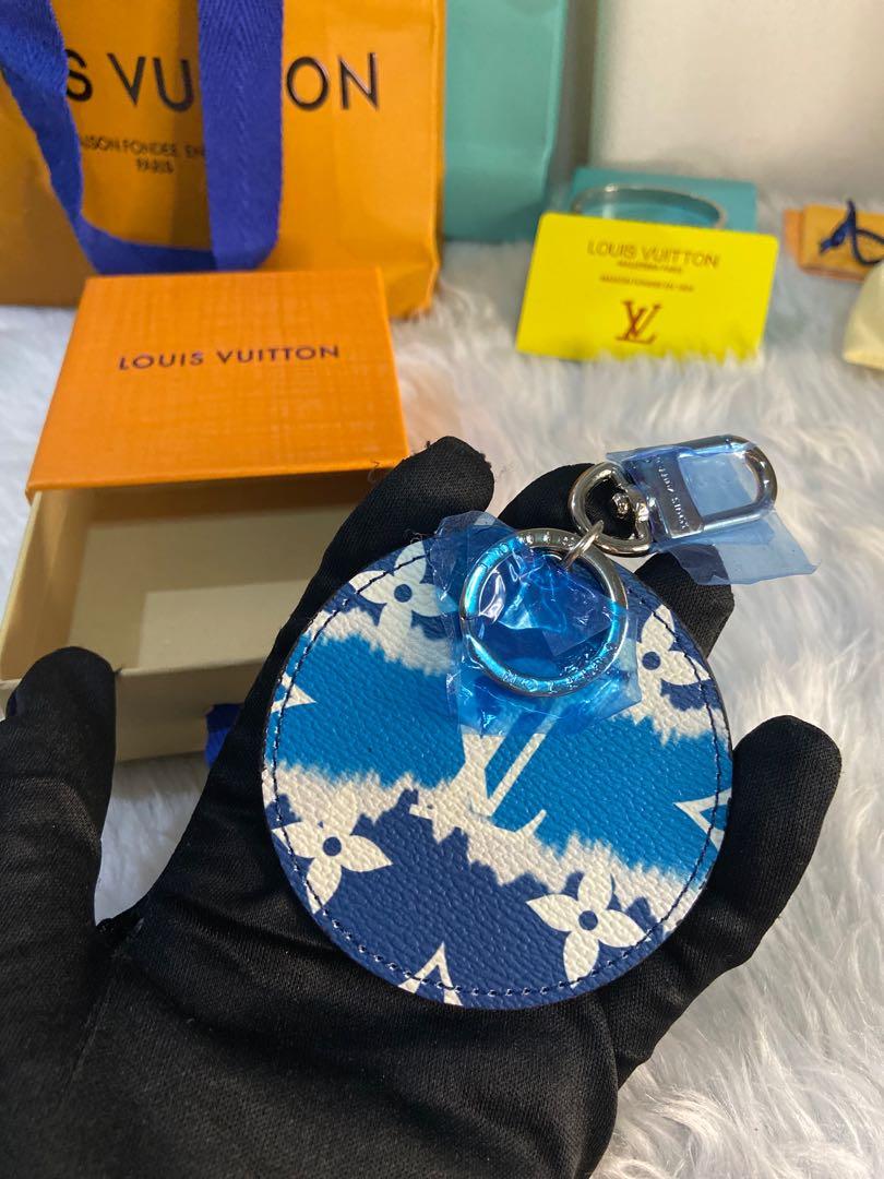 Louis Vuitton escale blue keychain (Category: Luxury Accessories) located in Mandaluyong City. Submitted by japanandsingaporeluxepreloved (Listing ID 1161623595, Image 2). Description: Additional 350 for dustbag and box.