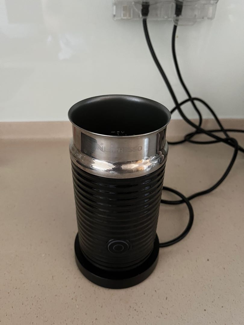 Nespresso foam maker, TV & Home Appliances, Kitchen Appliances, Coffee