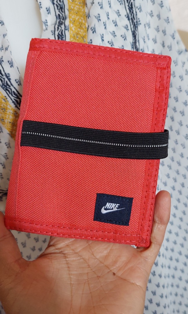 Nike bifold wallet, Women's Fashion, Bags & Wallets, Wallets & Card