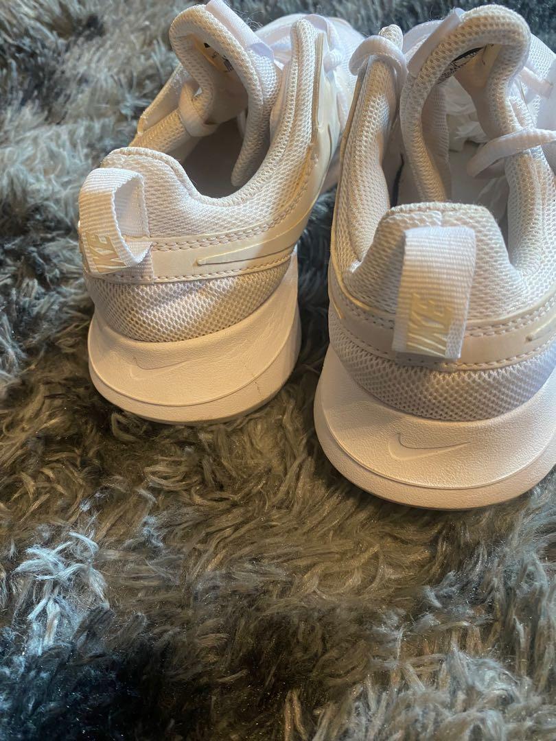tenis nike engineered for all day everyday comfort feminino