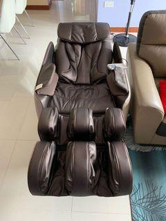 Ogawa Smart Vogue Massage Chair (GOOD AS NEW)