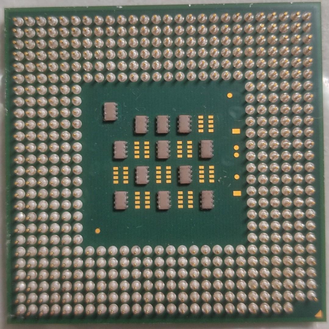 Pentium 4 processor with heat sink fan (Category: Computer Parts) located in Manila. Submitted by celticslegend33 (Listing ID 1161650847, Image 2). Description: Pentium 4 processor with heat sink fan in good condition. Available while posted. I have other old-school PC parts in other ads. J. Ruiz LRT2 Gilmore LRT2 SM Sta. Mesa Robinson's Magnolia Puregold Agora.