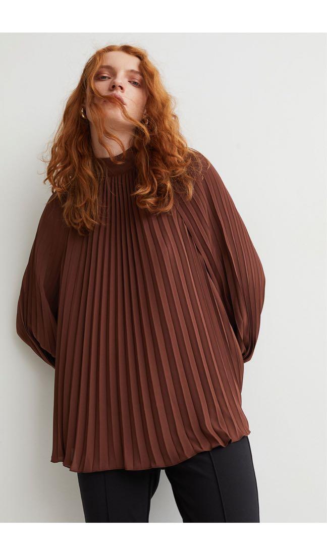 Pleated blouse H M Women s Fashion Tops Blouses on Carousell