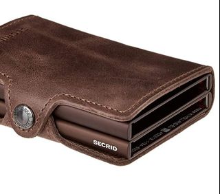 [Chasing Tips] How to stay close to your loved one every day? #SECRID Dutch RFID Anti-theft Miniwallet Genuine Leather Wallet Twinwallet64215708358785110