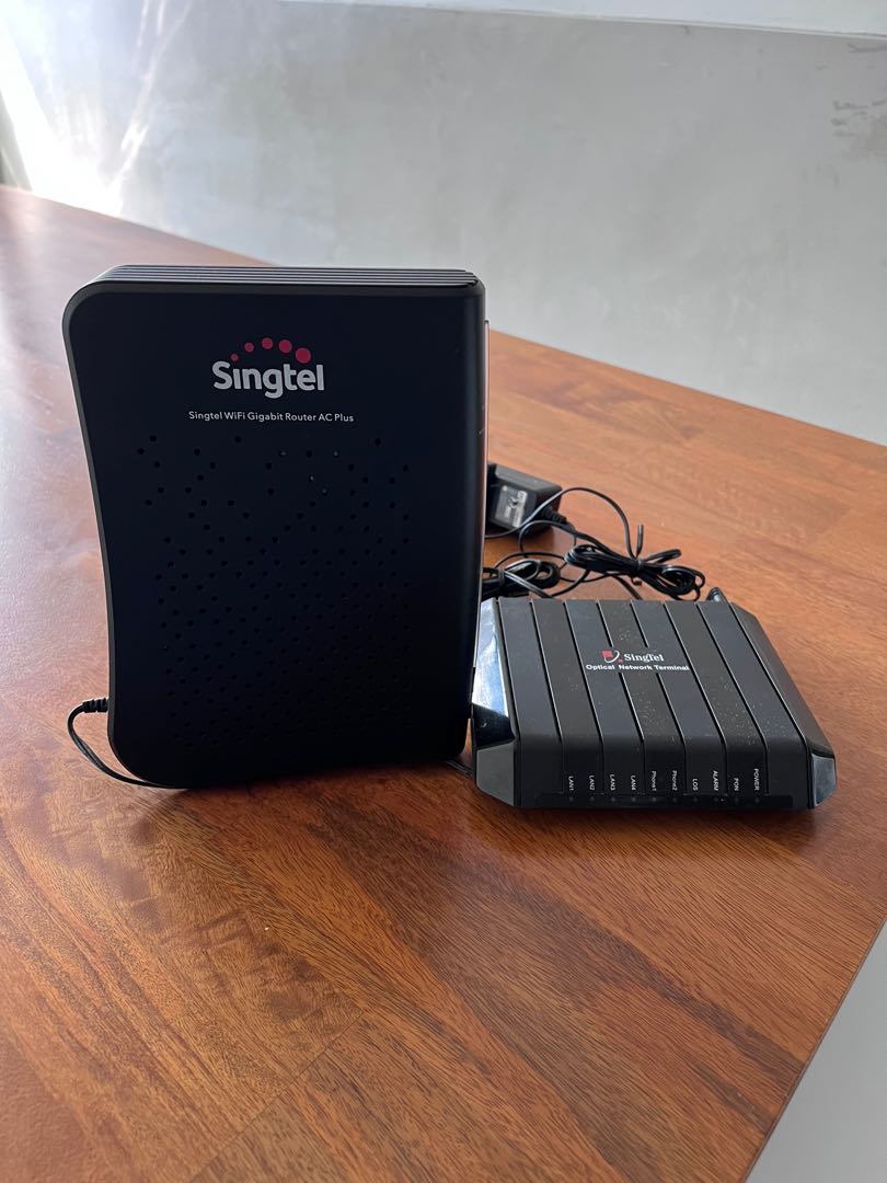 SingTel Router and Modem, Computers & Tech, Parts & Accessories ...