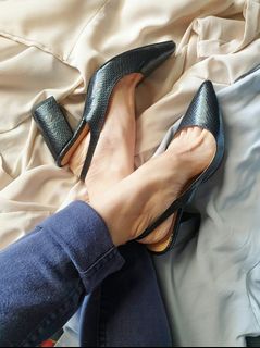 (Category: ) located in . Submitted by jill.lim (Listing ID 1161763023, Image 1). Description: .