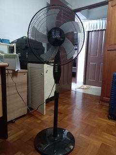 (Category: ) located in . Submitted by sika21st (Listing ID 1161620133, Image 1). Description: .
