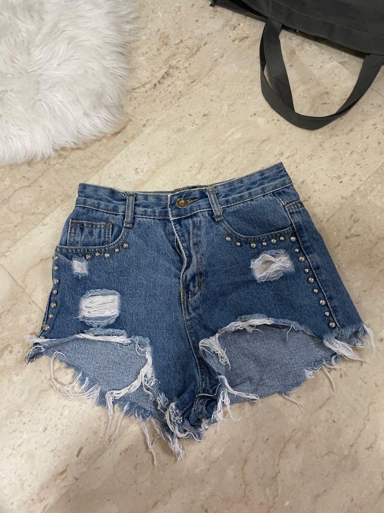 STUDDED FRAYED DENIM SHORTS