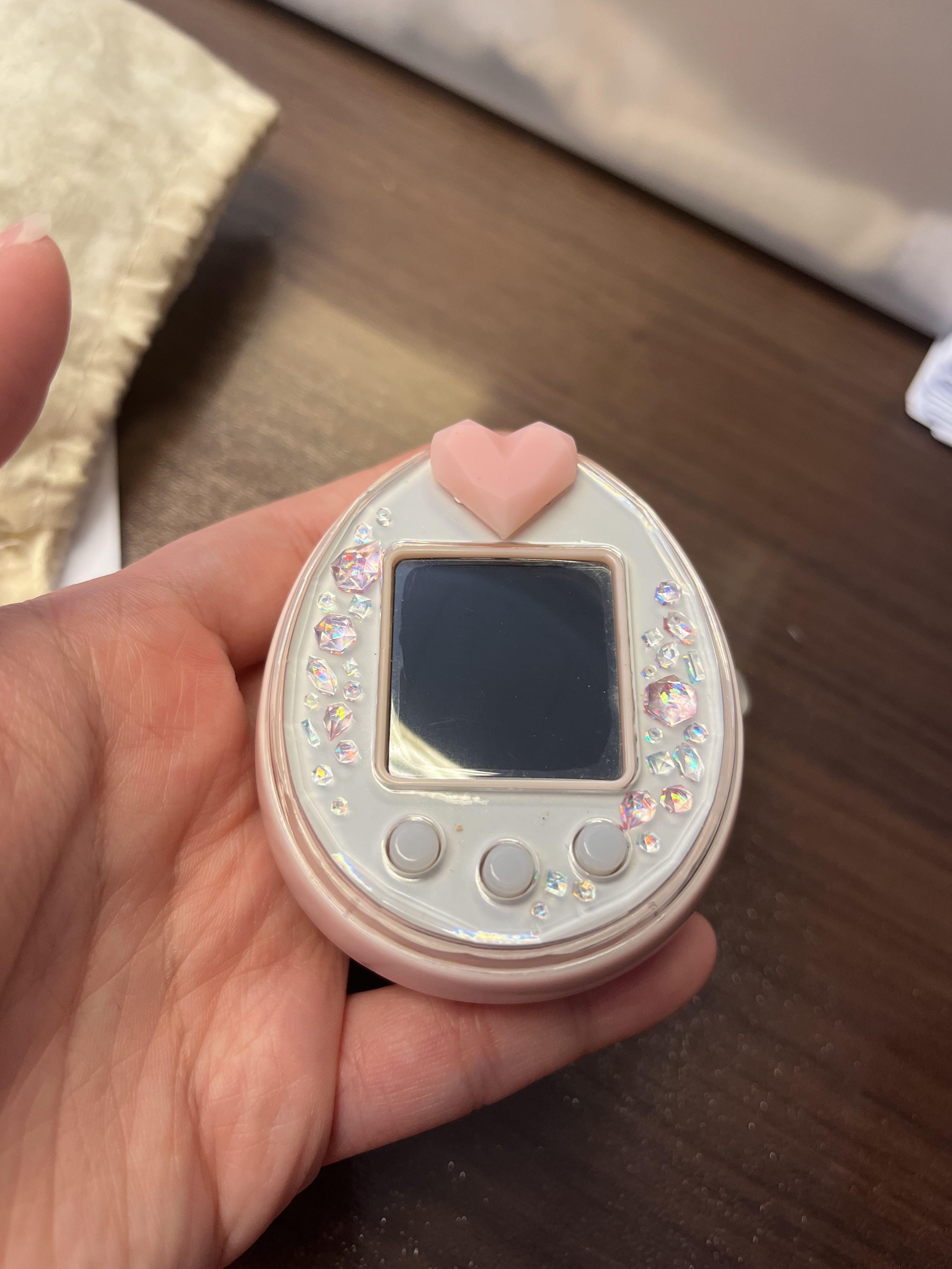 tamagotchi PS 二手新淨絕版粉白極難入手沒盒沒說明書他媽歌池, 興趣及 