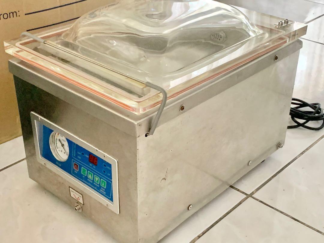VACUUM PACKING MACHINE Industrial Commercial Grade (Category: Industrial Equipment) located in Quezon City. Submitted by msq77 (Listing ID 1161687202, Image 2). Description: DZ-260 VACUUM PACKING MACHINE Stainless Steel Industrial/Commercial Grade VOLTAGE AC220V POWER 750w SEALING SIZE (LXW) 260×8MM PACKING SPEED 1-3 PCS/MIN WEIGHT 35KG Used only a few times.