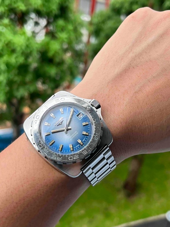 Vintage Rare Longines Conquest Diver watch with sunburst blue dial